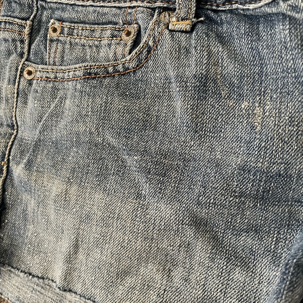 American Eagle Outfitters Women’s Sparkle Blue Jean Shorts Distressed Style - Picture 4 of 4